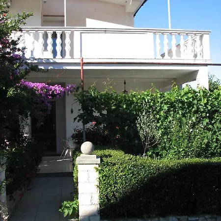 Baras Apartmán *