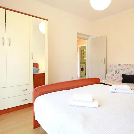 Baras Apartmán Nin
